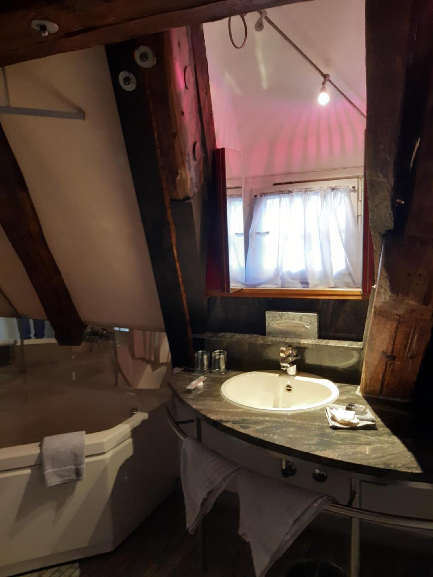 Hotel Schiefes Haus Ulm Zimmer foto